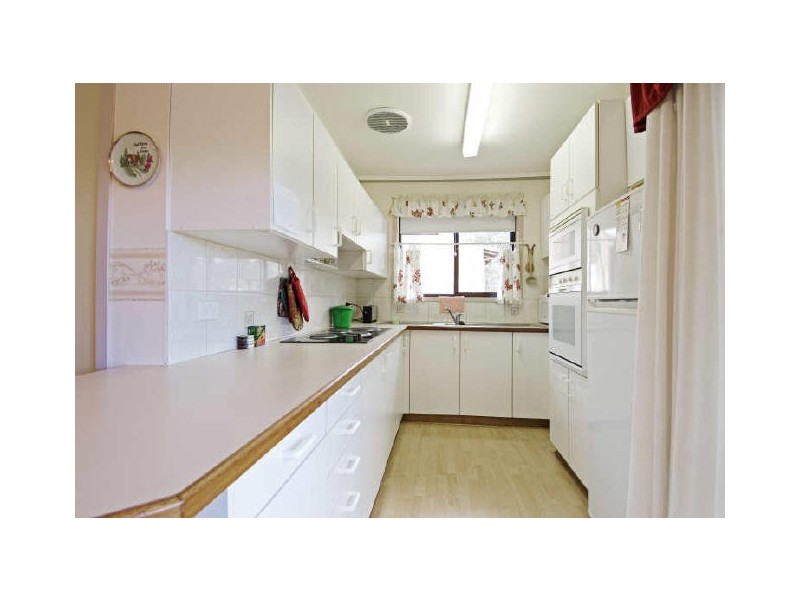 2 Platt Place, Charnwood ACT 2615