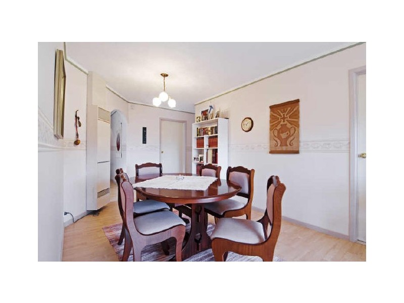 2 Platt Place, Charnwood ACT 2615