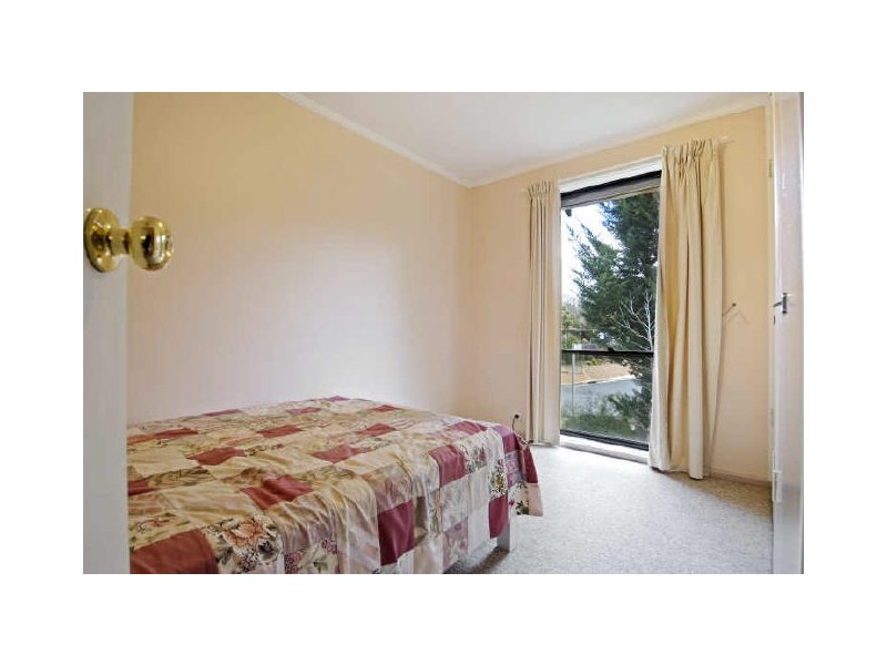 2 Platt Place, Charnwood ACT 2615