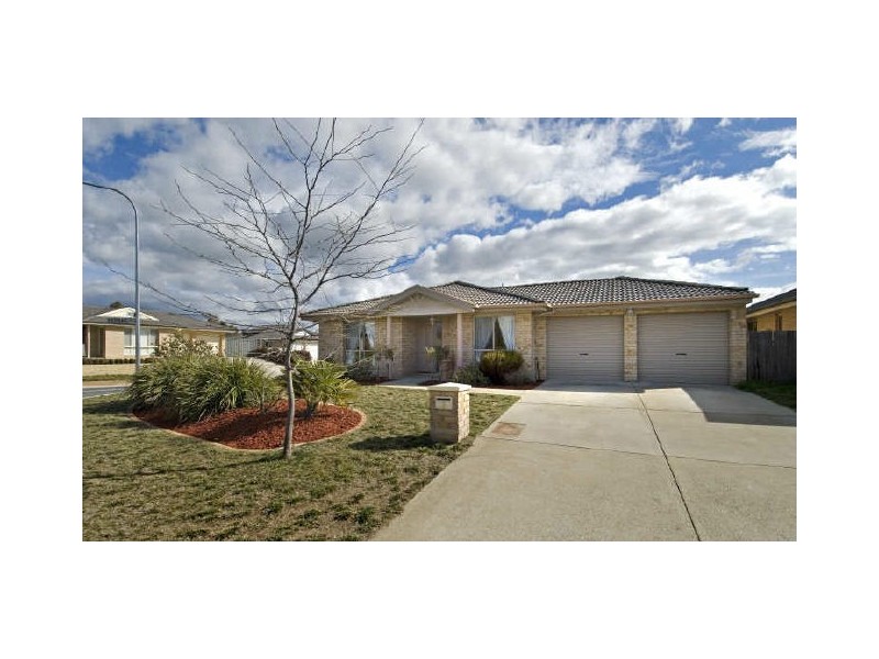 8 Pedrail Place, Dunlop ACT 2615