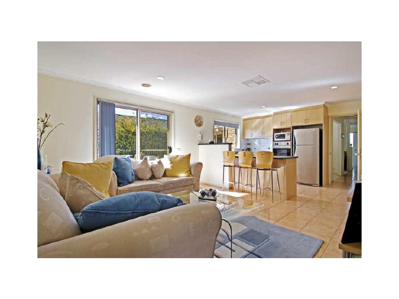 8 Pedrail Place, Dunlop ACT 2615