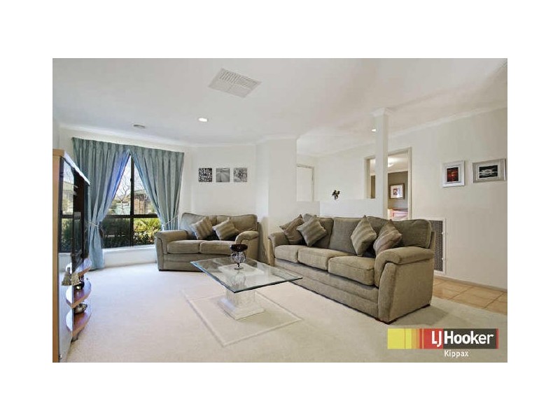 8 Pedrail Place, Dunlop ACT 2615