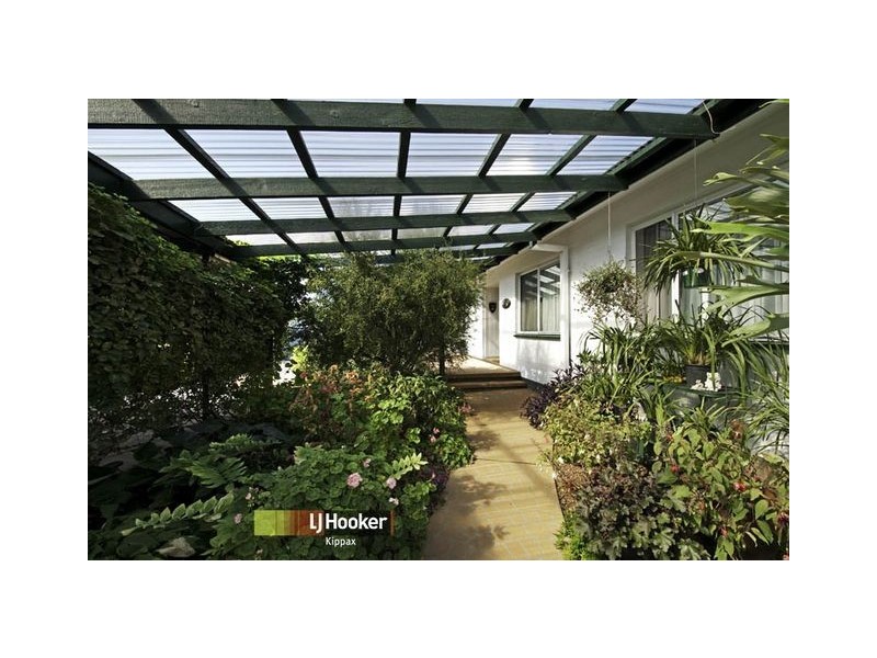 328 Southern Cross Drive, Macgregor ACT 2615