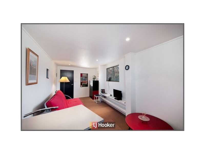 65 Osburn Drive, Macgregor ACT 2615