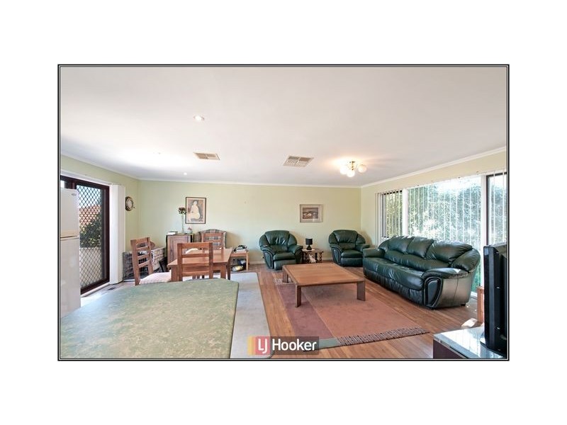 65 Osburn Drive, Macgregor ACT 2615