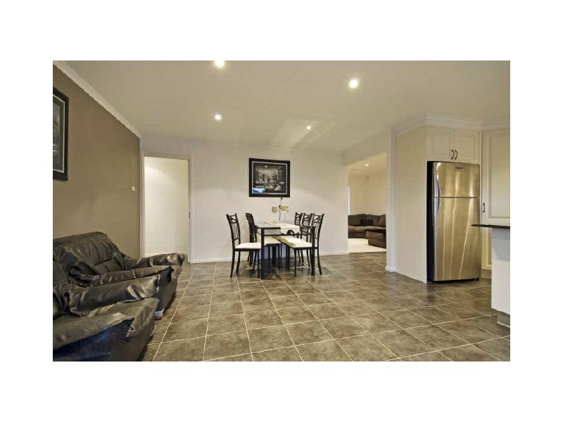 9 Simonetti Street, Dunlop ACT 2615