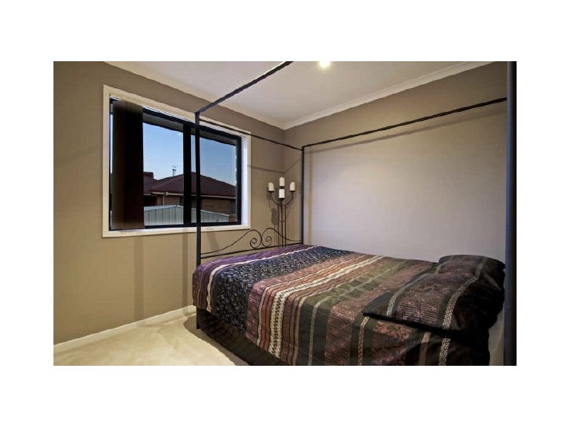 9 Simonetti Street, Dunlop ACT 2615