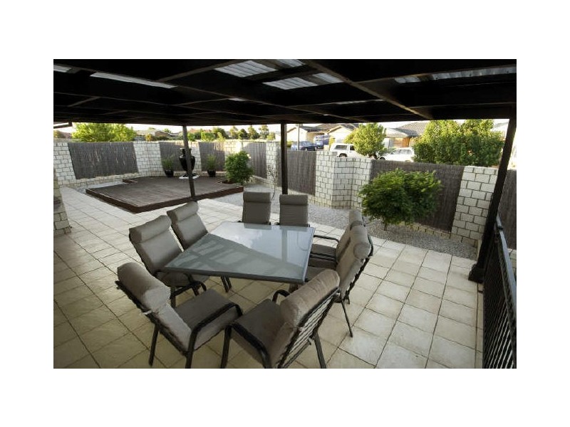 9 Simonetti Street, Dunlop ACT 2615