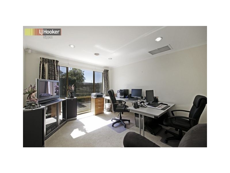 66 Gouldsmith Street, Dunlop ACT 2615