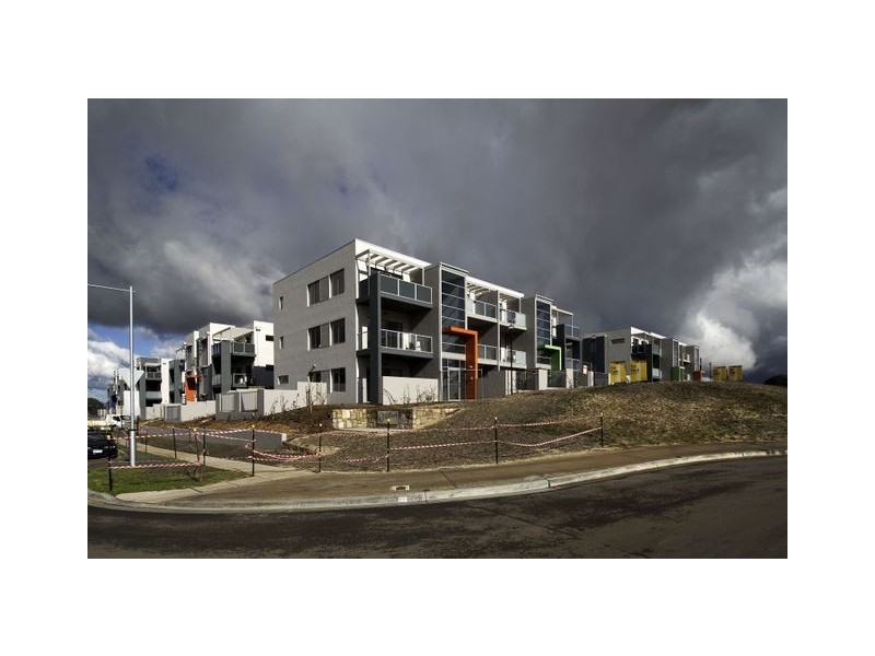 50/75 Elizabeth Jolley Crescent, Franklin ACT 2913