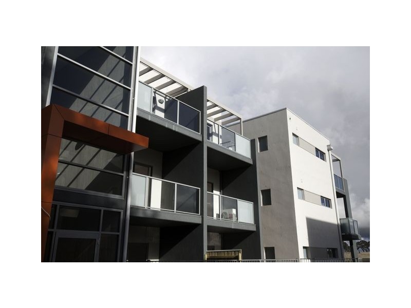 50/75 Elizabeth Jolley Crescent, Franklin ACT 2913