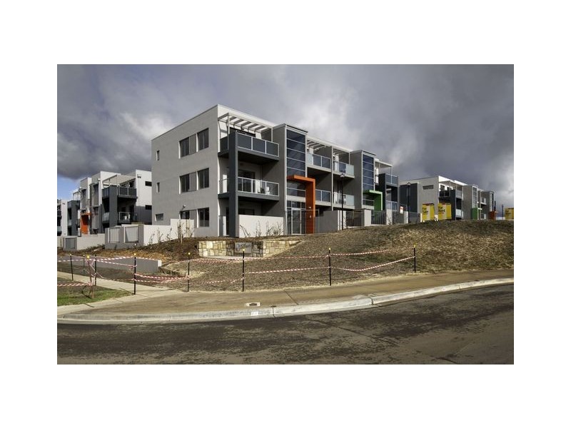 50/75 Elizabeth Jolley Crescent, Franklin ACT 2913
