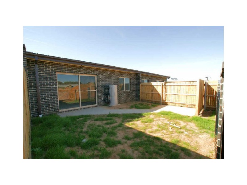 9/95 Eccles Circuit, Macgregor ACT 2615