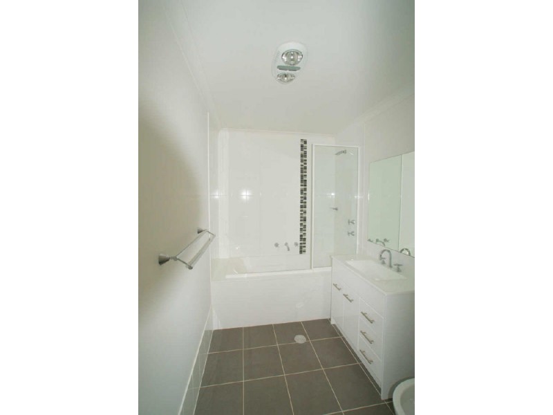 9/95 Eccles Circuit, Macgregor ACT 2615