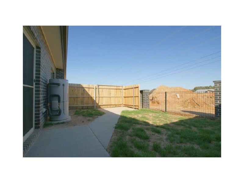 9/95 Eccles Circuit, Macgregor ACT 2615