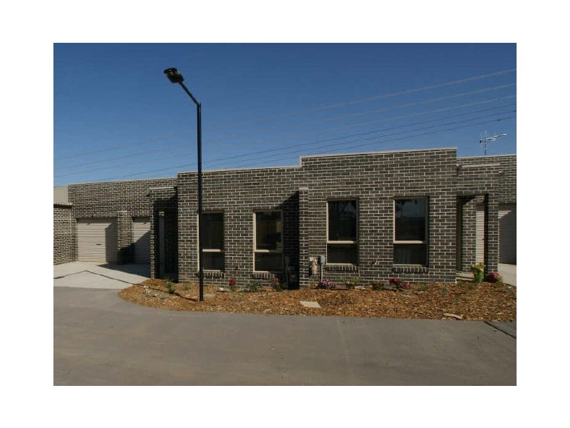 9/95 Eccles Circuit, Macgregor ACT 2615