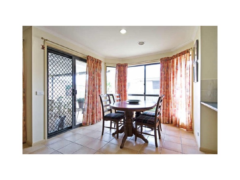 83 Polwarth Circuit, Dunlop ACT 2615