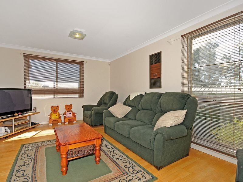 32 Mockridge Crescent, Holt ACT 2615