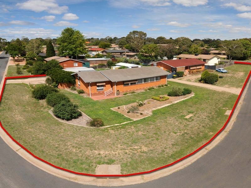 1 Hopman Place, Holt ACT 2615