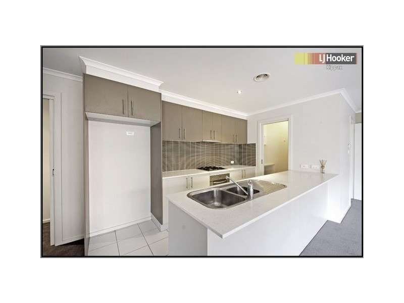 17 Mavis Latham Street, Franklin ACT 2913