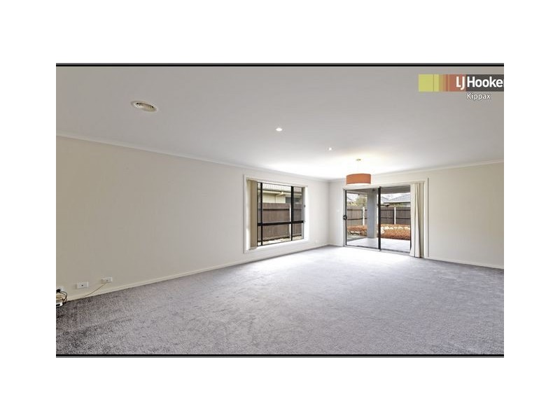 17 Mavis Latham Street, Franklin ACT 2913