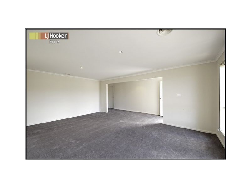 17 Mavis Latham Street, Franklin ACT 2913