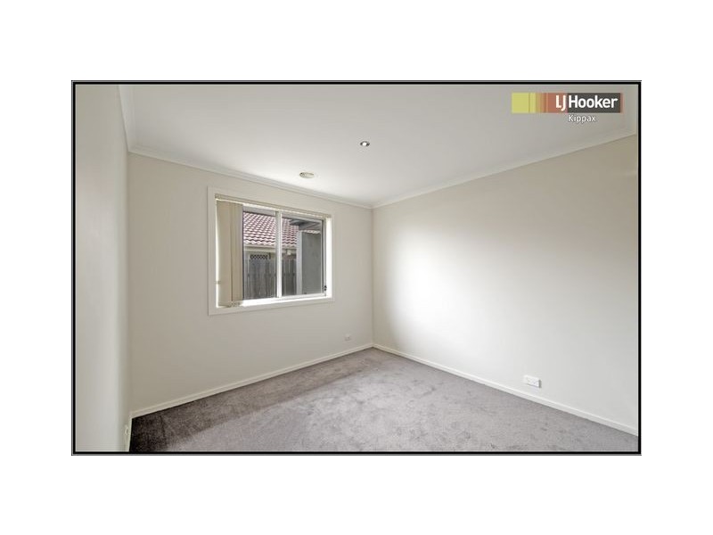 17 Mavis Latham Street, Franklin ACT 2913