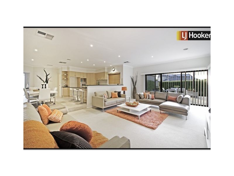 2 Wendy Ey Place, Nicholls ACT 2913