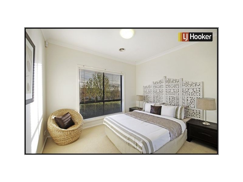 2 Wendy Ey Place, Nicholls ACT 2913