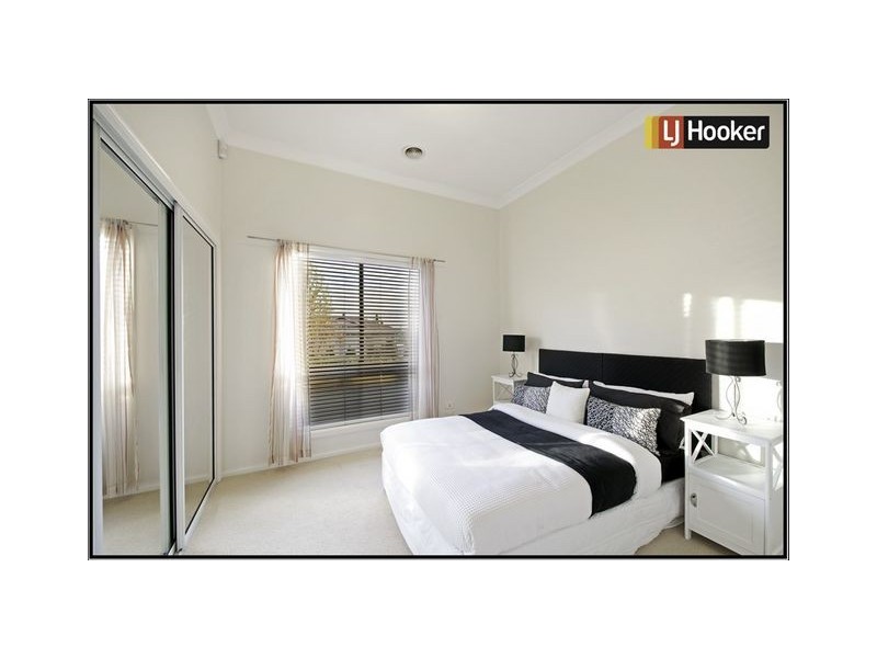 2 Wendy Ey Place, Nicholls ACT 2913