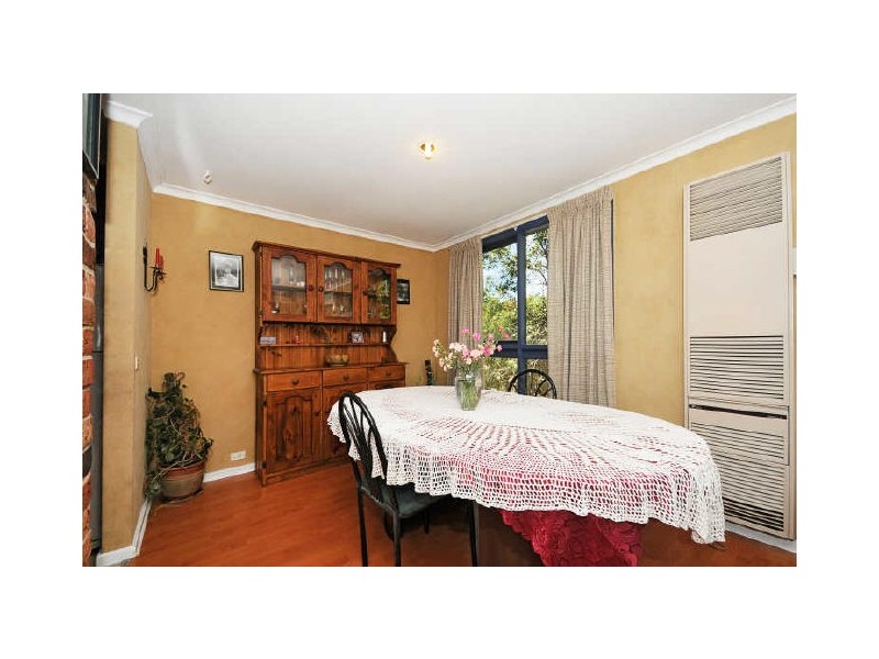 12 Jeffcott Place, Latham ACT 2615