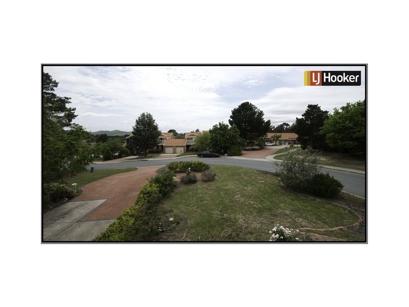 90 Britten Jones Drive, Holt ACT 2615