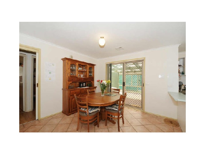 33 Evelyn Owen Crescent, Dunlop ACT 2615