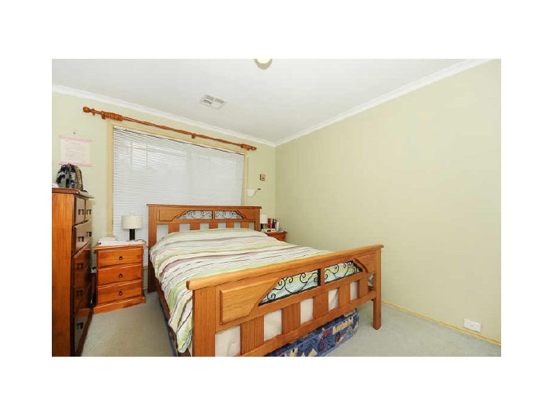 33 Evelyn Owen Crescent, Dunlop ACT 2615