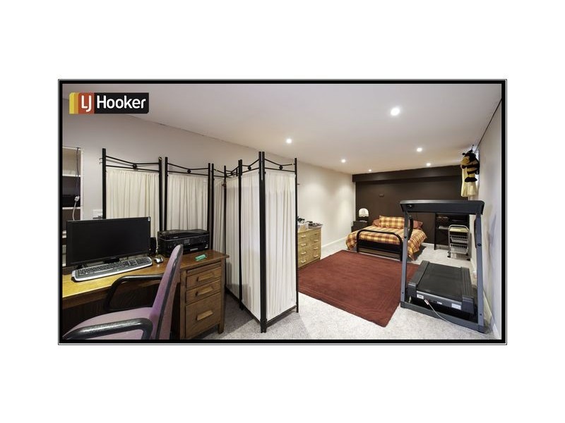 10 Ballow Crescent, Macgregor ACT 2615