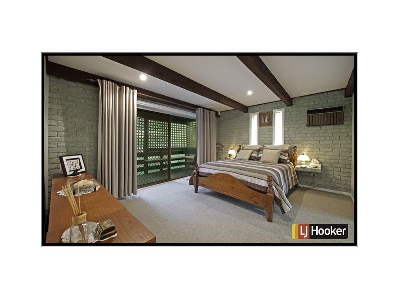 10 Ballow Crescent, Macgregor ACT 2615