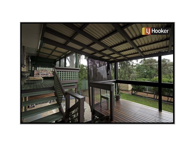 10 Ballow Crescent, Macgregor ACT 2615