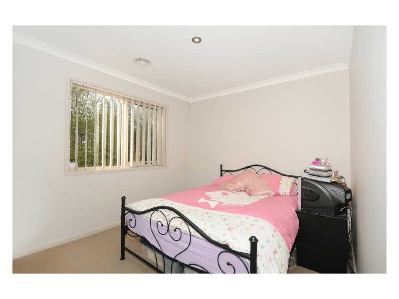2/20 Splayd Close, Dunlop ACT 2615