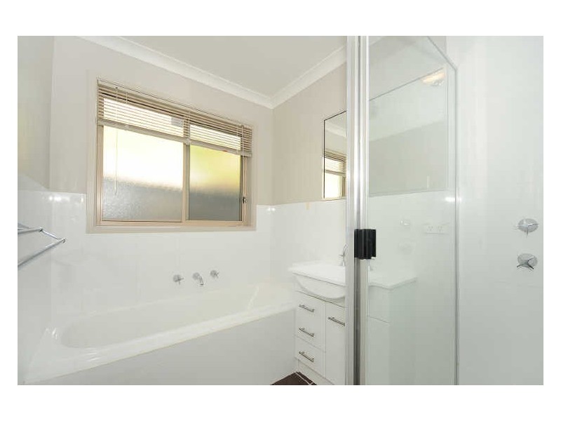 2/20 Splayd Close, Dunlop ACT 2615