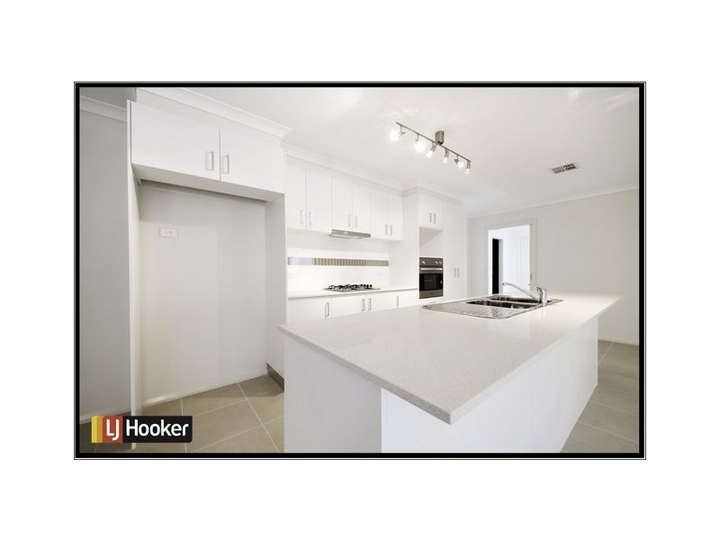 6 Borthwick Avenue, Casey ACT 2913