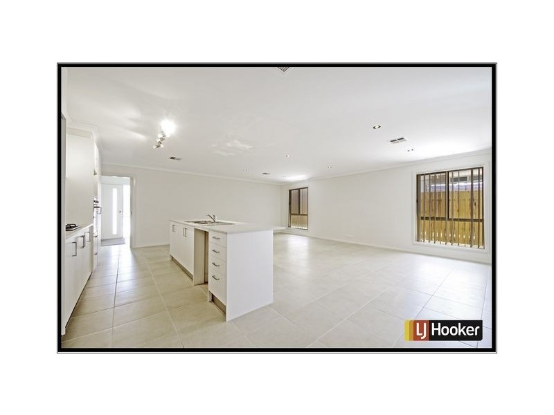 6 Borthwick Avenue, Casey ACT 2913