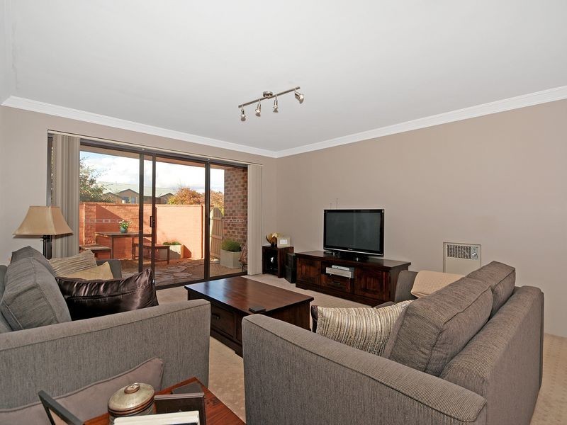9/48 Dalley Crescent, Latham ACT 2615