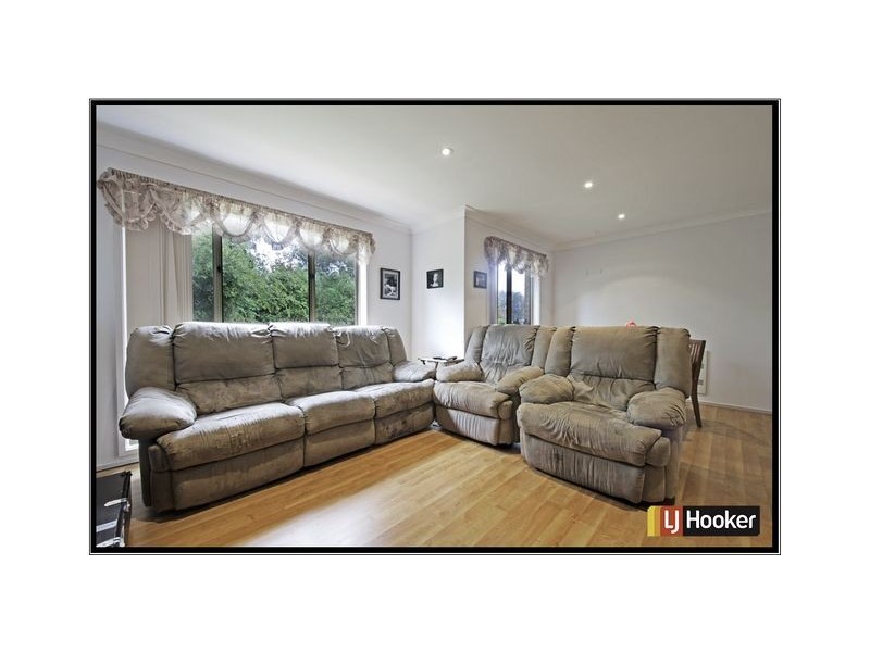 13 Kilburn Close, Dunlop ACT 2615