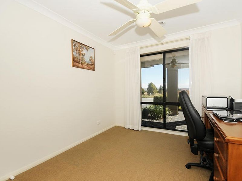 4 Branson Street, Dunlop ACT 2615