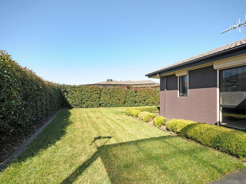 4 Branson Street, Dunlop ACT 2615