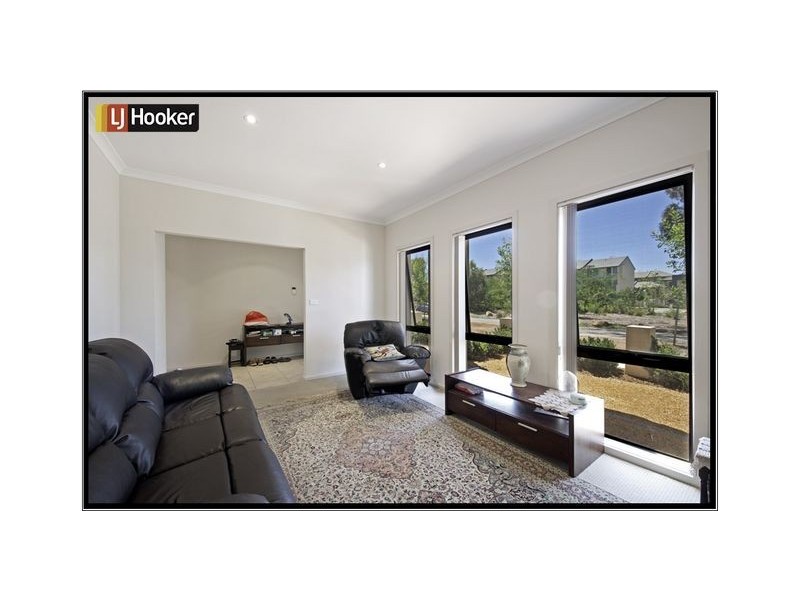 18 Eckley Street, Gungahlin ACT 2912