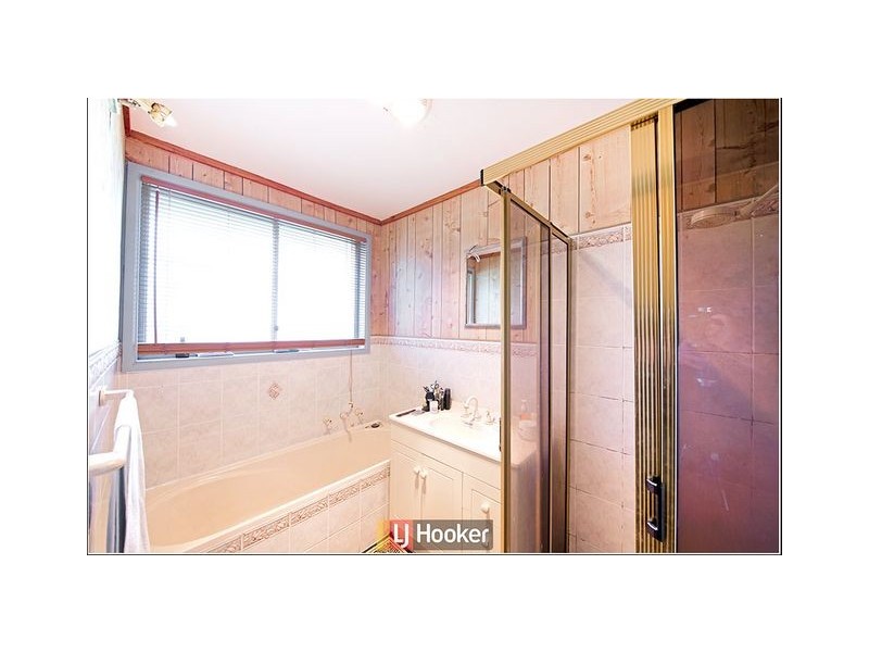 6 Macnaughton Street, Higgins ACT 2615