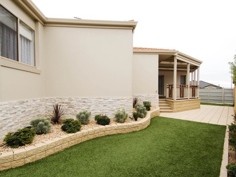 8 Triton Street, Dunlop ACT 2615