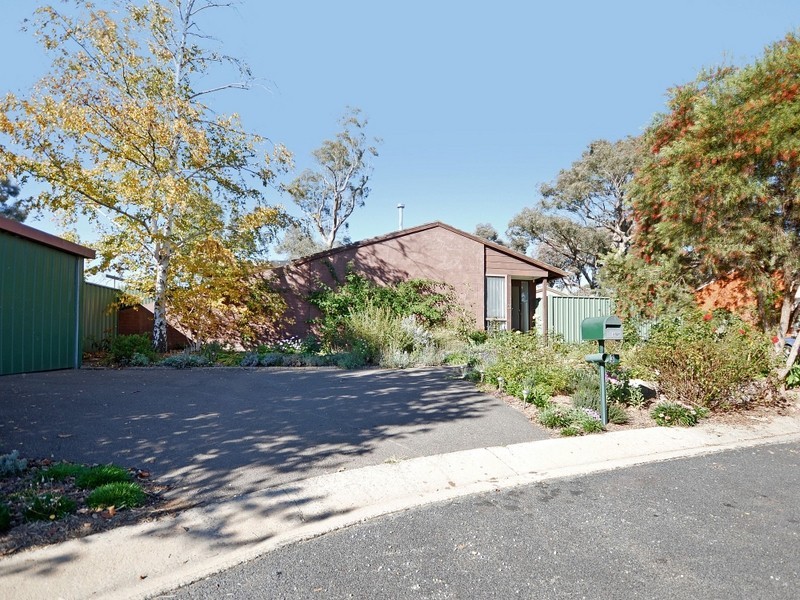 3 Aldcorn Place, Charnwood ACT 2615