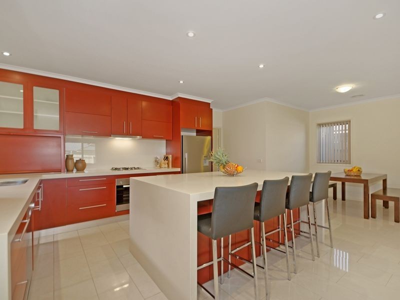 17 Joan Bradley Street, Franklin ACT 2913